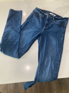 Levi's Women's Dark Blue Skinny Jeans